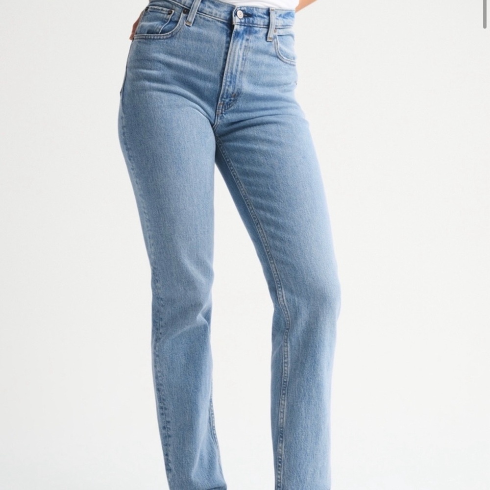 Abercrombie & Fitch 90’s High Rise Straight Leg Jeans